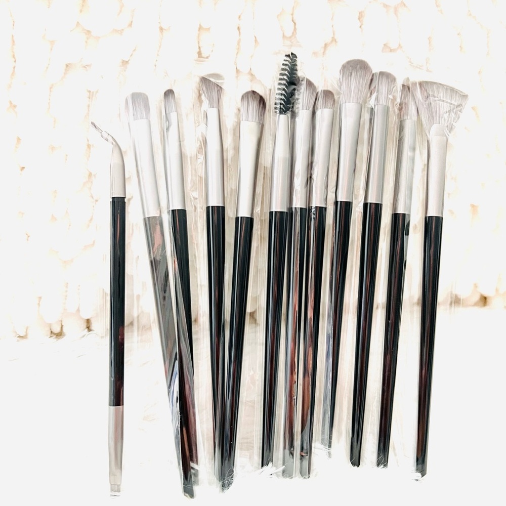 Eyeshadow brushes - Picture 5 of 6